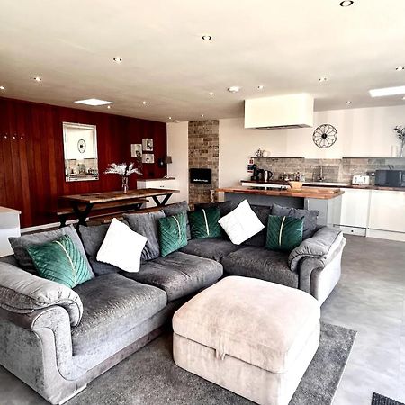 Clover Cottage Beeley Екстер'єр фото