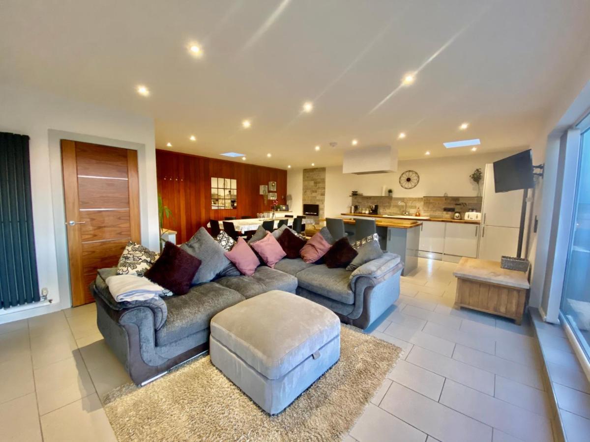 Clover Cottage Beeley Екстер'єр фото