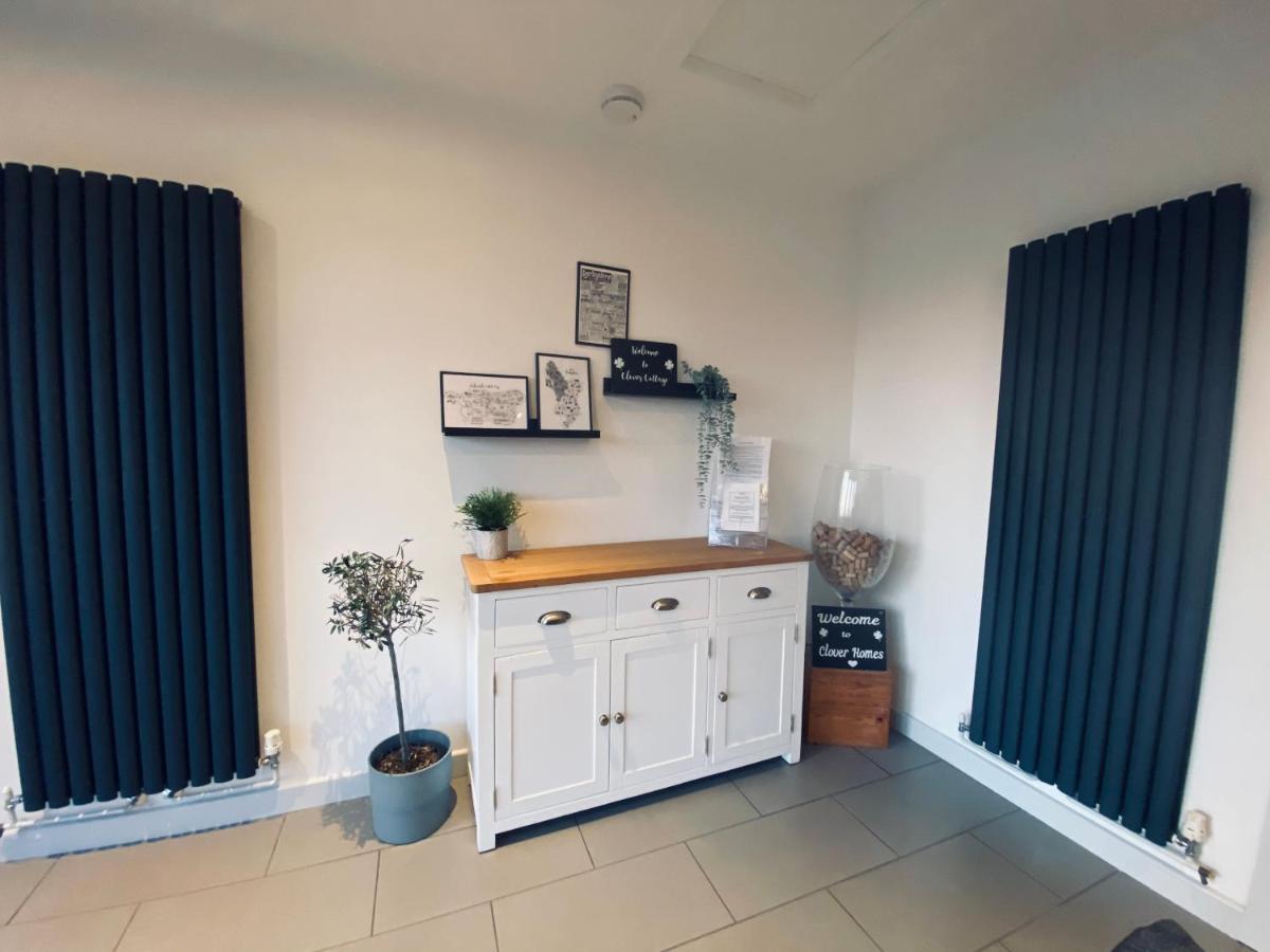 Clover Cottage Beeley Екстер'єр фото
