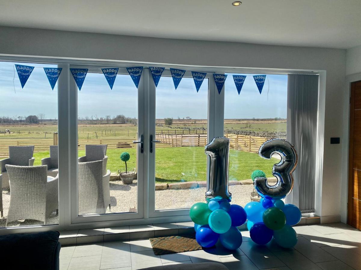 Clover Cottage Beeley Екстер'єр фото